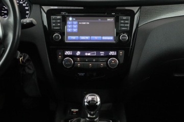 Nissan X-Trail III Terenowy 1.6 dCi 130KM 2016 Nissan X-Trail 1.6 dCi, Salon Polska, Serwis ASO, zdjęcie 10