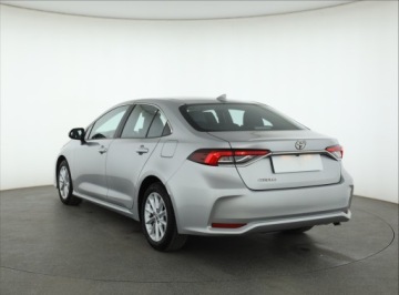 Toyota Corolla XII Sedan 1.5 VVT-i 125KM 2022 Toyota Corolla 1.5 VVT-i, Salon Polska, zdjęcie 3