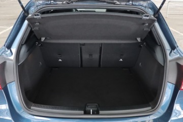 Mercedes Klasa A W177/V177 Hatchback 1.3 200 163KM 2020 Mercedes A A 200, Salon Polska, Serwis ASO, zdjęcie 13