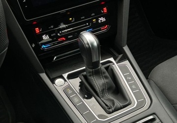Volkswagen Arteon Fastback Facelifting 2.0 TDI 200KM 2021 Volkswagen Arteon R-Line Pakiety, GPS, Kamera 360, Hak, Digital, ACC, Fot, zdjęcie 23