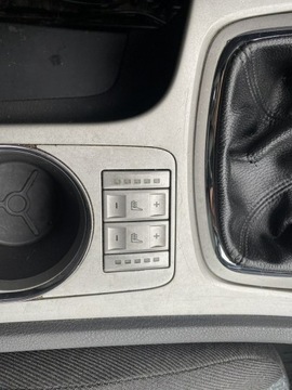 Ford Mondeo IV Sedan 1.8 Duratorq TDCi 125KM 2007 Ford Mondeo Zarejestrowany Klimatronic dwustrefowy, zdjęcie 12