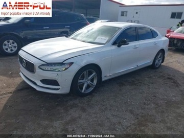 Volvo S90 II 2018 Volvo S90 2018 Volvo S90 T5 AWD Momentum 2.0 Benzyna 250KM