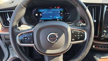 Volvo XC60 II 2024 Volvo XC 60 2024 Recharge Plug-In Hybrid T8 Ultimate Dark Theme 2.0 Benzyna, zdjęcie 7