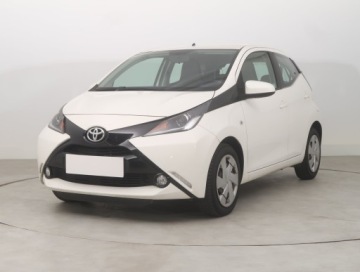 Toyota Aygo II Hatchback 5d 1.0 VVT-i 69KM 2017 Toyota Aygo 1.0 VVT-i, Salon Polska, Serwis ASO, zdjęcie 1