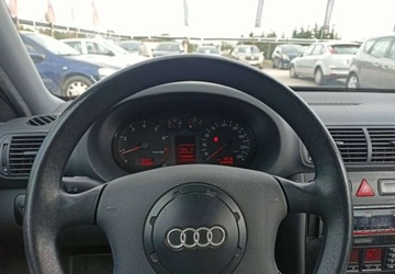 Audi A3 8L Hatchback 1.6 i 101KM 1999 Audi A3 Audi A3 1.6 Benzyna 101KM, zdjęcie 8