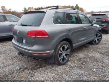 Volkswagen Touareg II 2017 Volkswagen Touareg 2017 VOLKSWAGEN TOUAREG V6 WOLFSBURG EDITION 3.6 Benzyna, zdjęcie 4