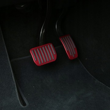 Чехлы на педали автомобиля Tesla Model 3