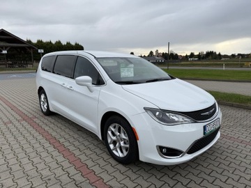 Chrysler Pacifica II 3.6 V6 291KM 2020 Chrysler Pacifica , 8 osób, zdjęcie 2