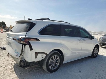 Toyota Sienna III 2024 Toyota Sienna XLE 2024 2.5l 2.5 Hybryda 245KM, zdjęcie 3