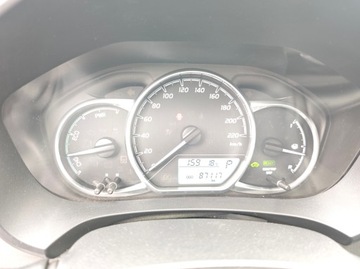 Toyota Yaris III Hatchback 5d Facelifting 2017 1.5 Hybrid 100KM 2018 TOYOTA YARIS HYBRYDA, zdjęcie 18