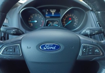 Ford Focus III Kombi Facelifting 2.0 TDCi 150KM 2016 Ford Focus 2.0 TDCI 150KM ST-Line SalonPL SerwisASO Gwarancja 2.0 Diesel, zdjęcie 13