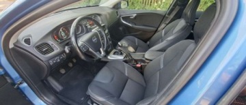 Volvo V40 II Cross Country D2 115KM 2014 Volvo V40 Volvo V40 D2 Momentum 1.6 Diesel 115KM, zdjęcie 6