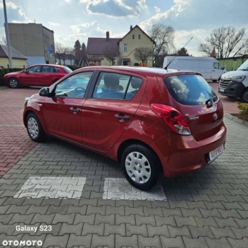 Hyundai i20 I Hatchback 5d Facelifting 1.2 DOHC 85KM 2012 Hyundai i20 Hyundai i20 1.2 Trend 1.2 Benzyna 86KM, zdjęcie 13
