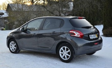 Peugeot 208 I Hatchback 3d 1.2 VTI 82KM 2013 Peugeot 208 1.2 VTi 82KM LED Klima Tempomat Tablet PDC Bluetooth Alufelgi, zdjęcie 10