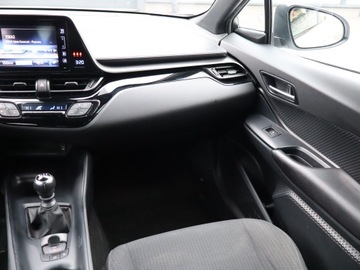 Toyota C-HR I Crossover 1.2L Turbo 116KM 2017 Toyota C-HR 1.2 Turbo, Salon Polska, zdjęcie 7