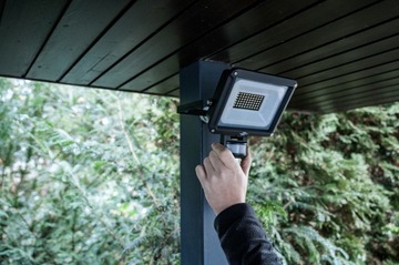 СВЕТОДИОДНЫЙ ПРОЖЕКТОР JARO 30ВТ IP65 ДАТЧИК ДВИЖЕНИЯ
