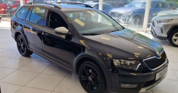 Skoda Octavia III Scout 2.0 TDI 184KM 2016 Skoda Octavia 2.0 TDI 184KM Scout DSG 4x4 Panoramadach 2.0 Diesel 184KM, zdjęcie 7