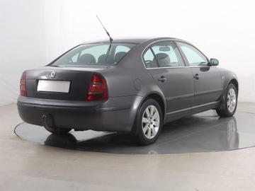 Skoda Superb I 1.9 TDI PD 131KM 2004 Skoda Superb 1.9 TDI, Salon Polska, HAK, Klima, zdjęcie 4