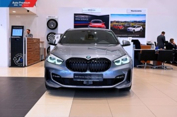 BMW Seria 1 F70 2024 BMW Seria 1 118iFV23LED Fog lightsKierownica skorzana M 1.5 Benzyna, zdjęcie 1