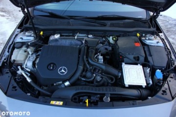 Mercedes Klasa A W177/V177 Hatchback 1.3 160 109KM 2020 Mercedes-Benz Klasa A Mercedes-Benz Klasa A 160 Style 1.3 Benzyna 109KM, zdjęcie 38