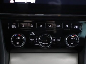 Skoda Superb III Kombi Facelifting 2.0 TDI SCR 200KM 2022 Skoda Superb Combi L&amp;K | Masaż | Canton | Hak | We, zdjęcie 19