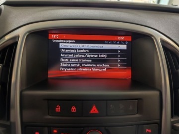 Opel Astra J Sports Tourer Facelifting 1.4 Turbo ECOTEC 140KM 2015 Opel Astra 1.4 turbo, Auto po dużym serwisie, zdjęcie 11