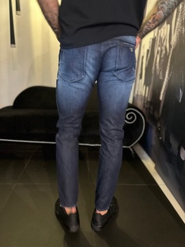 EMPORIO ARMANI JEANSOWE SPODNIE MĘSKIE 6K1J09 1DF7Z 0942 32/32