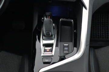 Peugeot 3008 II Crossover Facelifting  1.2 PureTech 130KM 2021 Peugeot 3008 1.2 PureTech, Salon Polska, zdjęcie 19