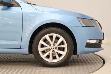 Skoda Octavia III Kombi Facelifting 1.4 TSI 150KM 2018 Skoda Octavia 1.4 TSI, Salon Polska, zdjęcie 14