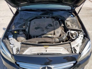 Mercedes Klasa C W205 2019 Mercedes-Benz Klasa C 300 2019 2.0l 2.0 Benzyna 255KM, zdjęcie 6