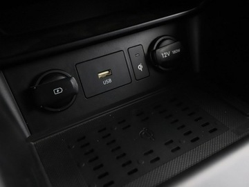 Hyundai Kona I Crossover Facelifting 1.6 GDI Hybrid 141KM 2022 Hyundai Kona XLine hybryda automat kamera tempomat, zdjęcie 25