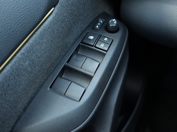 Toyota 2021 Toyota Yaris Cross 1.5 VVT-iE, Salon Polska, zdjęcie 15