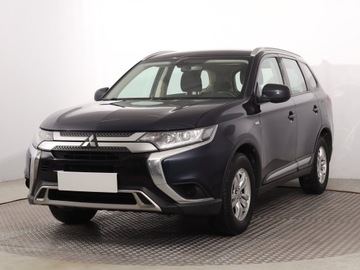 Mitsubishi Outlander III SUV Facelifting 2017 2.0 150KM 2019 Mitsubishi Outlander 2.0, Salon Polska, zdjęcie 1
