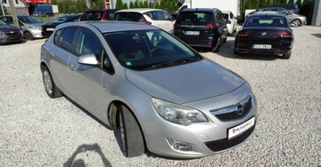 Opel Astra J Hatchback 5d 1.4 Turbo ECOTEC 140KM 2011 Opel Astra 1.4 TURBO 140kM Klima Temp Czujniki Grzana Kierownica GWARANCJA, zdjęcie 9
