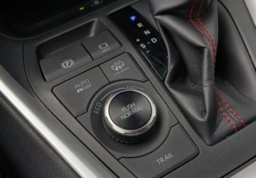 Toyota RAV4 V SUV Plug-In Facelifting 2.5 Hybrid Dynamic Force 306KM 2025 Toyota RAV4 RAV4 PHEV Dynamic 4x4 FV23 ASO Bezwypadkowy 1 wl., zdjęcie 23