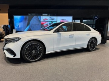 Mercedes Klasa E W214 Sedan 2.0 220d 197KM 2025 E Klasa 220 d 4-Matic AMG 2.0 (197KM) 2025, zdjęcie 1