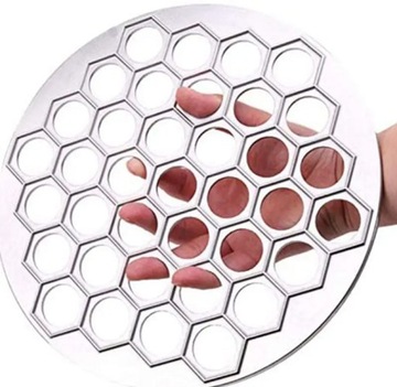 ФОРМА ДЛЯ ПЕЛЬЦЕВ USZKA PIEROŻNICA, 37 ШТУК ПАРЕНКОВ