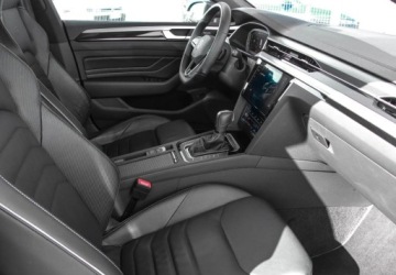 Volkswagen Arteon Fastback Facelifting 2.0 TSI 190KM 2023 Volkswagen Arteon 2.0 Benzyna 190KM, zdjęcie 13