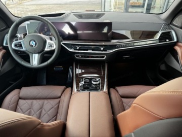 BMW X5 G05 SUV Facelifting 3.0 30d 298KM 2026 BMW X5 xDrive30d Sport Suv 3.0 (298KM) 2026, zdjęcie 9