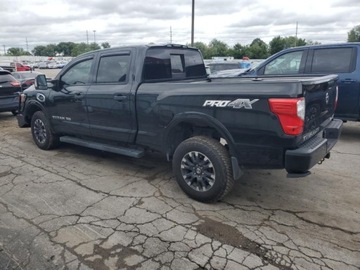 Nissan Titan 2019 Nissan Titan xd sl, 2019r., 4x4, 5.0L 5.0 Diesel 310KM, zdjęcie 3