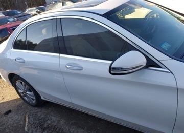 Mercedes Klasa C W205 Kabriolet Facelifting 2.0 300 258KM 2019 Mercedes-Benz Klasa C MERCEDES-BENZ C 300 4MATIC 2.0 Benzyna 259KM, zdjęcie 1