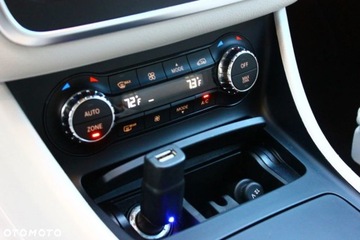 Mercedes CLA C117 Coupe 2.0 250 211KM 2016 Mercedes-Benz CLA Mercedes-Benz CLA 250 4Matic 7G-DCT 2.0 Benzyna 211KM, zdjęcie 25