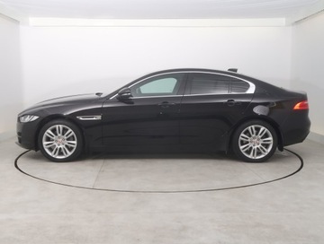 Jaguar XE Sedan 2.0 i4 240KM 2016 Jaguar XE 25t, Salon Polska, Serwis ASO, Automat, zdjęcie 2