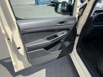 Volkswagen Caddy V Caddy 2.0 TDI 122KM 2021 Volkswagen Caddy 2.0-122KM Automat Navi 7-oso 2022, zdjęcie 9