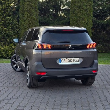 Peugeot 5008 II Crossover Facelifting 1.2 PureTech 130KM 2021 Peugeot 5008 II 1.2 Benzyna 130KM 7 foteli, Serwis, zdjęcie 9