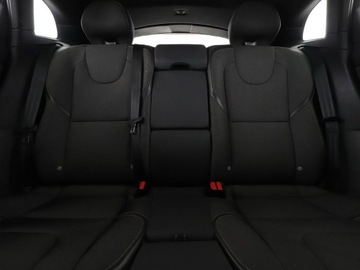 Volvo V60 I Kombi Facelifting 2.0 D3 DRIVE-E 150KM 2017 Volvo V40 Cross Country 2.0d Automat Cross Country, zdjęcie 17