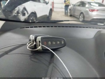 Ford Escape III 2015 Ford Escape 2.0 benzyna 240KM 4X4 wersja TITANIUM mala szkoda i maly przeb, zdjęcie 14