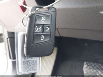 Volkswagen Tiguan III 2024 Volkswagen Tiguan 2024 VOLKSWAGEN TIGUAN 2.0T WOLFSBURG EDITION 2.0 Benzyna, zdjęcie 14