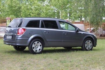 Opel Astra H Kombi 1.4 TWINPORT ecoFLEX 90KM 2005 Opel Astra Opel Astra H Udokumentowany Stan Licznika Wzorowy Stan Tech.WAR, zdjęcie 9