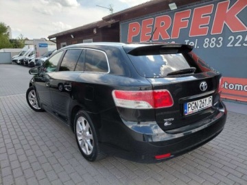 Toyota Avensis II Kombi 2.0 D-4D 126KM 2009 Toyota Avensis Panorama Klimatronik Komputer 2.0 Diesel 126KM, zdjęcie 4